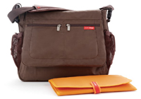 Skip Hop VIA MESSENGER Changing Bags